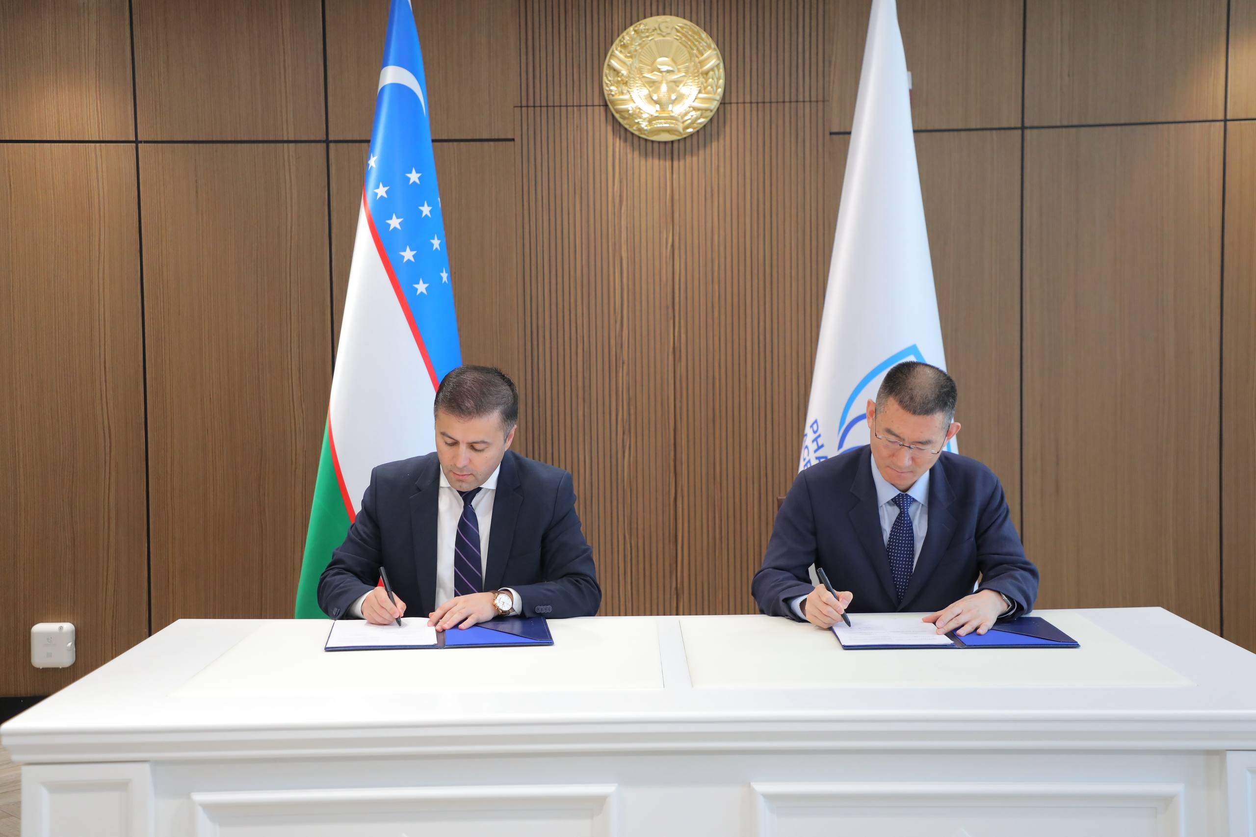 Signing ceremony of MoU between Uzbekistan and Guangzhou Concord Cancer Center
